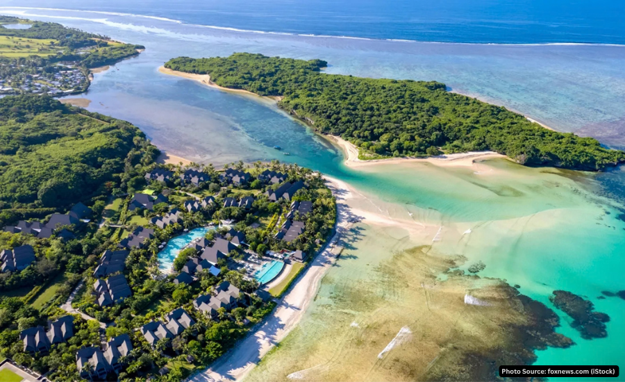 VibesSocial1's tweet photo. So here’s your dream honeymoon destination update:
Fiji just declared a national HIV emergency because apparently one in 60 adults now lives with the virus. Paradise found, right? Nothing … Read More... https://t.co/M9qHHEneGH https://t.co/WEPCQDWdFx