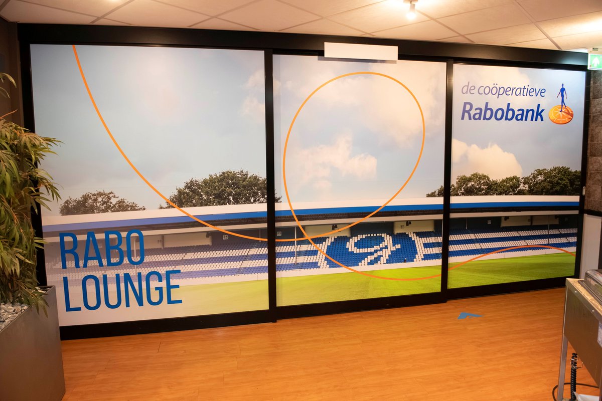 DeGraafschapBC's tweet photo. Opening RABO Lounge!

De rechternis in de NEDCON Lounge krijgt een nieuwe naam: RABO Lounge. Met deze naamgeving krijgt de samenwerking tussen Rabobank Graafschap en De Graafschap een prominente en zichtbare plek in Stadion De Vijverberg.

#SamenNaarDeEredivisie https://t.co/Ild5k7LFVx