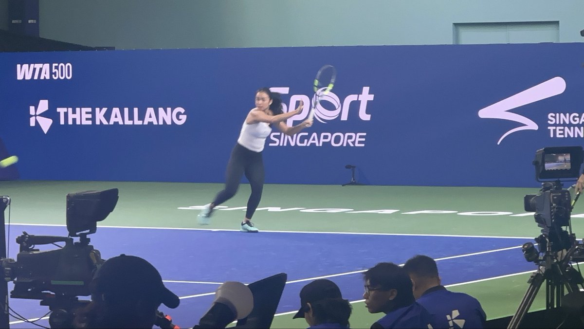 Quelly062590's tweet photo. #singaporetennisopen #alexmania https://t.co/Fqpn04Awlp