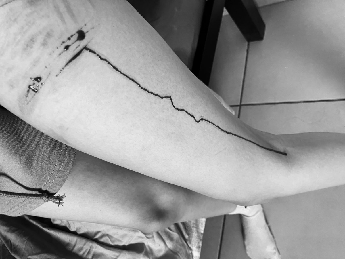 HernandezG35831's tweet photo. Fake!! The following images are AI generate
#Sh #Stryo #Deepstryo #Fakeblood https://t.co/uK210AtH4y