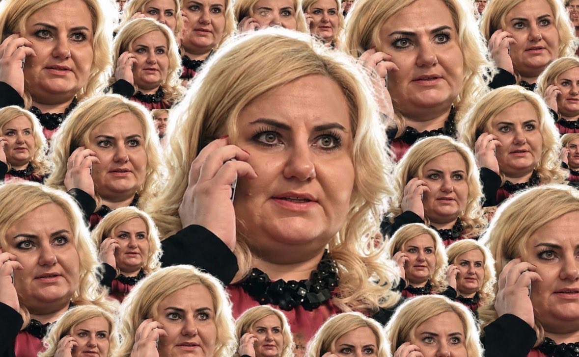 Tomasz02331569's tweet photo. Ile takich puć jest zatrudnionych u Karola kibola ? https://t.co/7BypmwTqDe