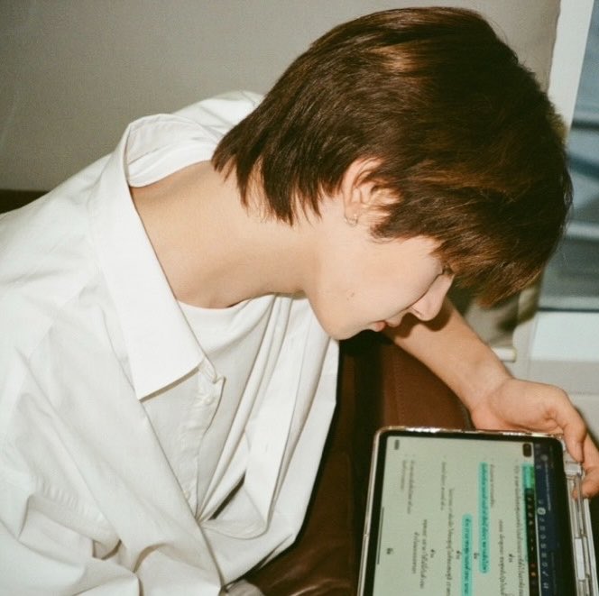 eeqlanwoil's tweet photo. ป่านนี้ด้วงฉินจะทำอะไรอยู่นะ :( https://t.co/M0abLXBl8y