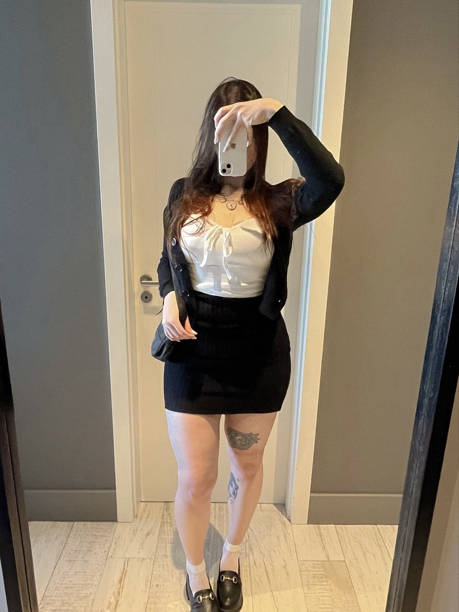 elfkitten_'s tweet photo. 1 ou 2? 🍒 https://t.co/HSwn4gFbXt