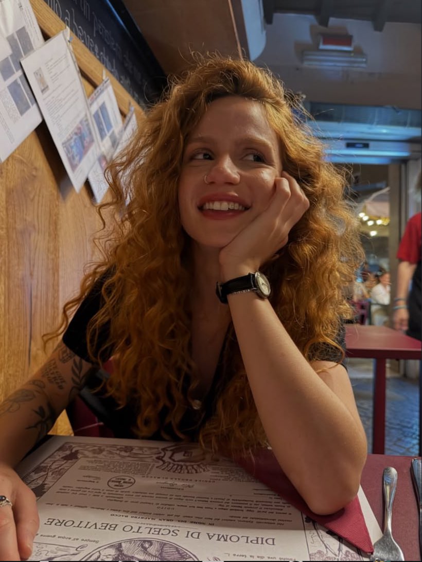 eumarieso's tweet photo. queria ter um date com ela só pra ter essa visão https://t.co/veolWbnkaH