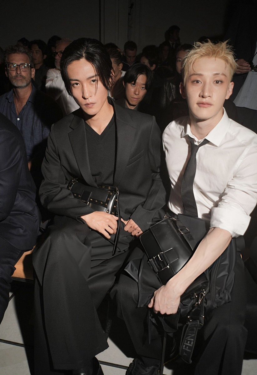 bangchanmedia's tweet photo. 📸 bang chan attends fendi spring/summer 2027 show for milan fashion week.
#BangChanxFendi #BangChanxFendiSS27 https://t.co/1XPpKciwyz