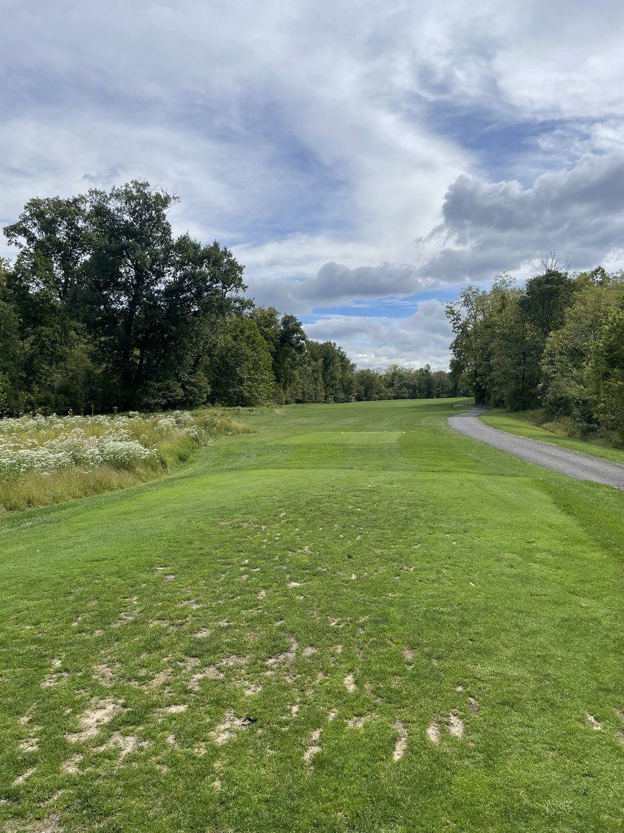 TommyL8201's tweet photo. Finally getting to enjoy my day off with some golf. https://t.co/LBrABYnWpc