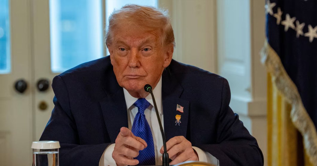 ChiguireBipolar's tweet photo. Donald Trump: "Delcy es una excelente persona y me hubiese gustado invitarla a la isla de Epstein" https://t.co/4Yha1KX167 https://t.co/o7AA7dXuMr