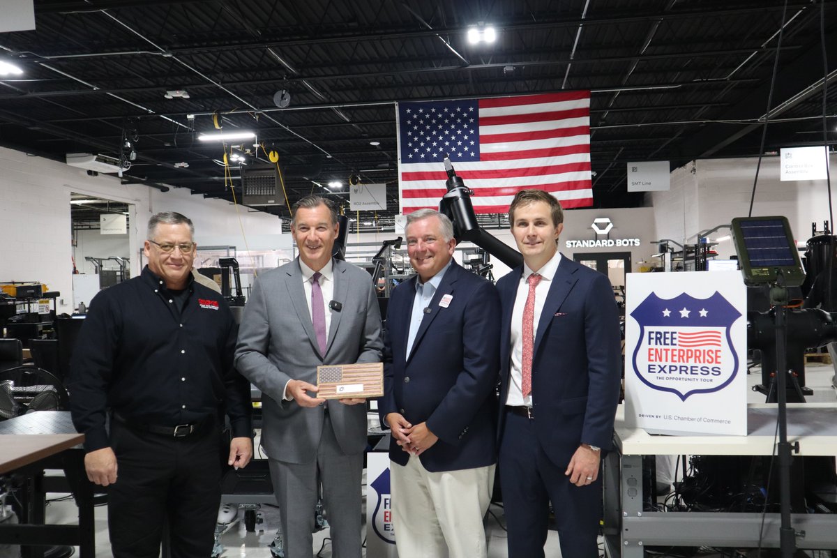 standardbots's tweet photo. Proud to show off what we're building in Glen Cove, New York. AI-native robots are the essential power tool of the 21st century.   

Thank you to @RepTomSuozzi for making the stop, and congratulations on the Advocate for American Business Award. https://t.co/D6axu7IZWd