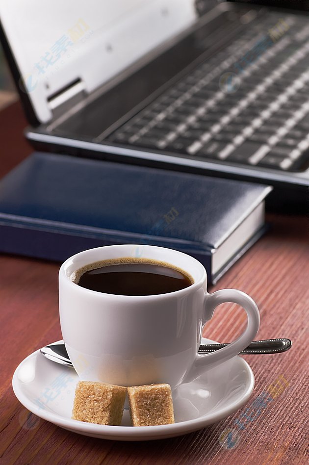 38hans's tweet photo. Long day at the office, wrapping up the final report. Coffee’s my only co-pilot right now… hope the weekend comes fast! https://t.co/EvDRRmiJ7N