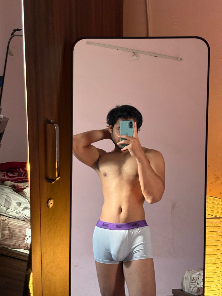 Dhruv_Sourabh's tweet photo. Ain't no one like me, I checked.

https://t.co/Z1MN1AZGkx

#gym #indian #desi #desiboy #hotman #india #hotmodel #indianboy #desimen #men https://t.co/RpkwrXBndC