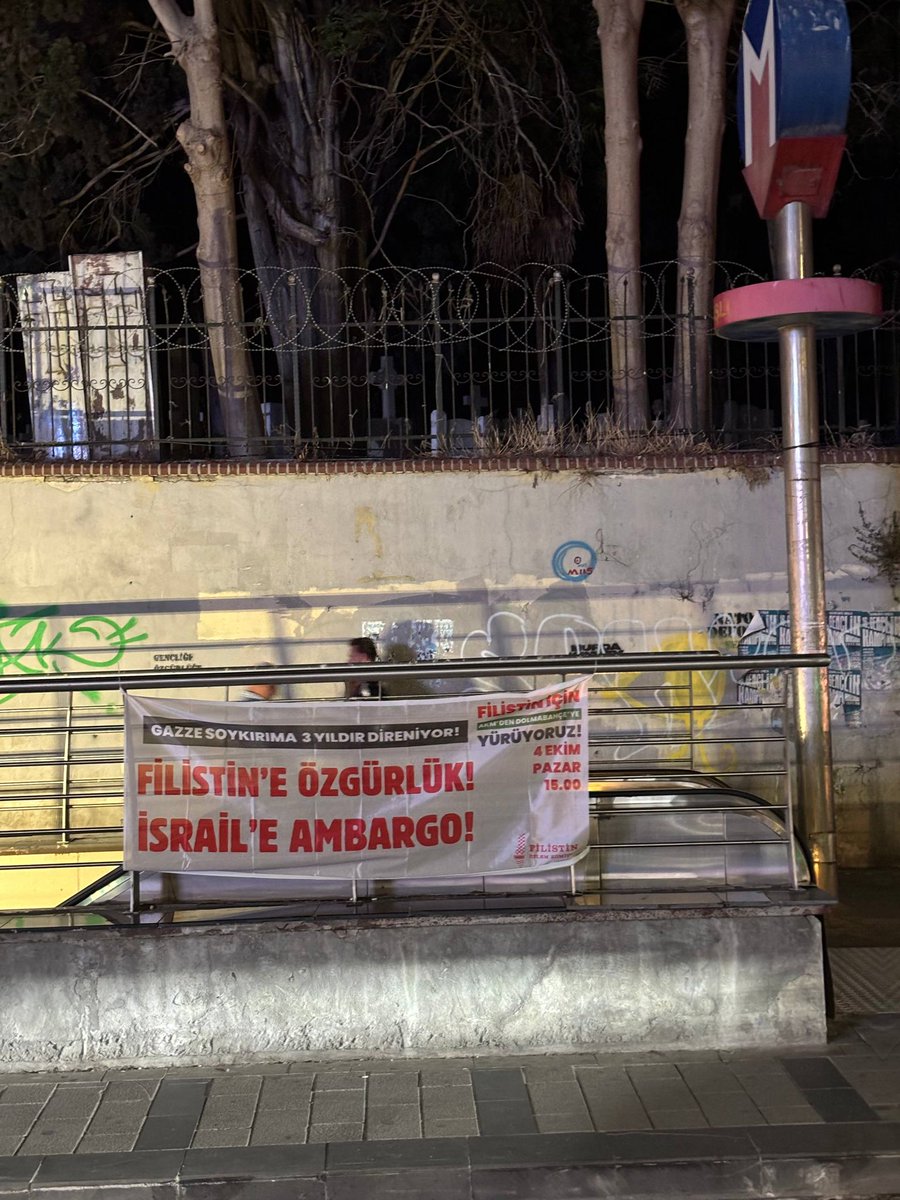 idpgenelmerkezi's tweet photo. 📍Alibeyköy - Osmanbey - Mecidiyeköy - Taksim, İstanbul

Gazze soykırıma 3 yıldır direniyor!

Filistin’e Özgürlük! İsrail’e Ambargo!

Bileşenlerinden olduğumuz Filistin Eylem Komitesi’nin 4 Ekim Pazar günü saat 15.00’te İstanbul’da gerçekleştireceği yürüyüşün pankartları asıldı. https://t.co/6Q2r6XR0y5