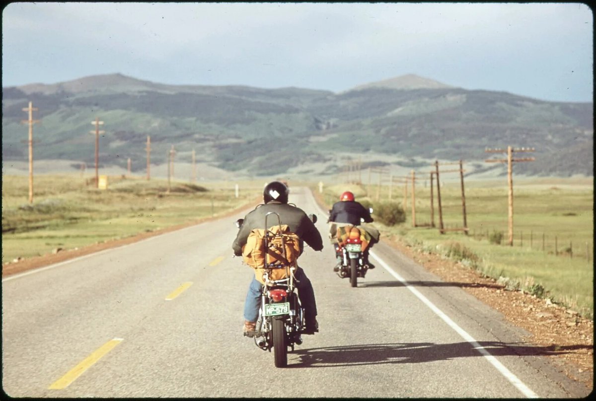ZorzStudios's tweet photo. Fascinating Documerica #PhotoProject focused on US pollution in the 1970s: https://t.co/6oLzSXC9XY
#MattGrowcoot #1970s #DannyLyon #environmental #HistoricalFriday #pollution #UrbanDecay #Documerica #USPollution https://t.co/1uYHjPJABo