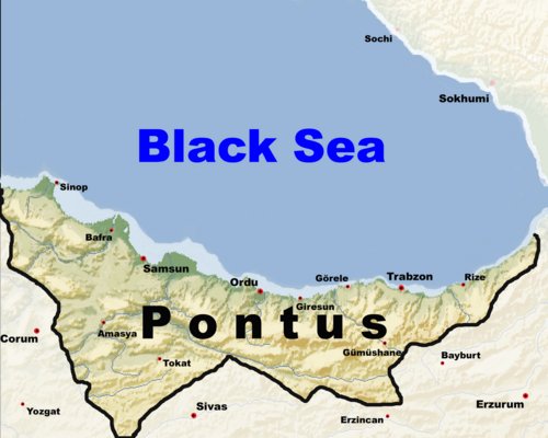 Astobuu's tweet photo. @smskk61 @ufuk34g @bosunatiklama Aynen, çünkü Pontus Rumları. Burunları bile bir milim değişmemiş.😂 https://t.co/VqbHfQncJU