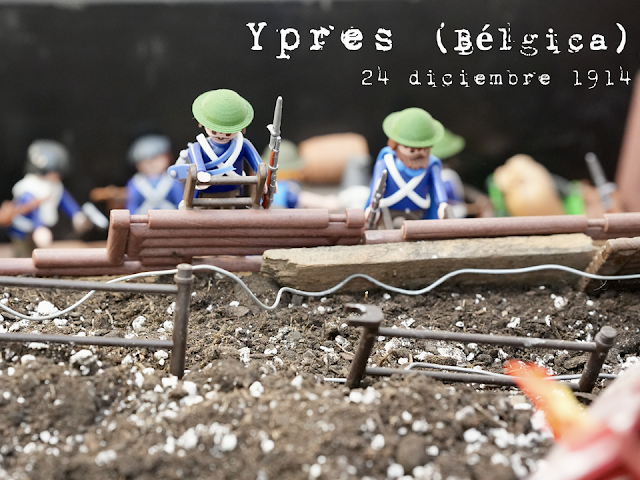 historiamenuda's tweet photo. YPRES (Bélgica)  25 diciembre 1914: Cuando los soldados dejaron de dispararse… y empezaron a cantar 
@playmobil @playmobilmexico  #PLAYMOBIL

https://t.co/2TkoS8Erjn https://t.co/rTinrC5K5W