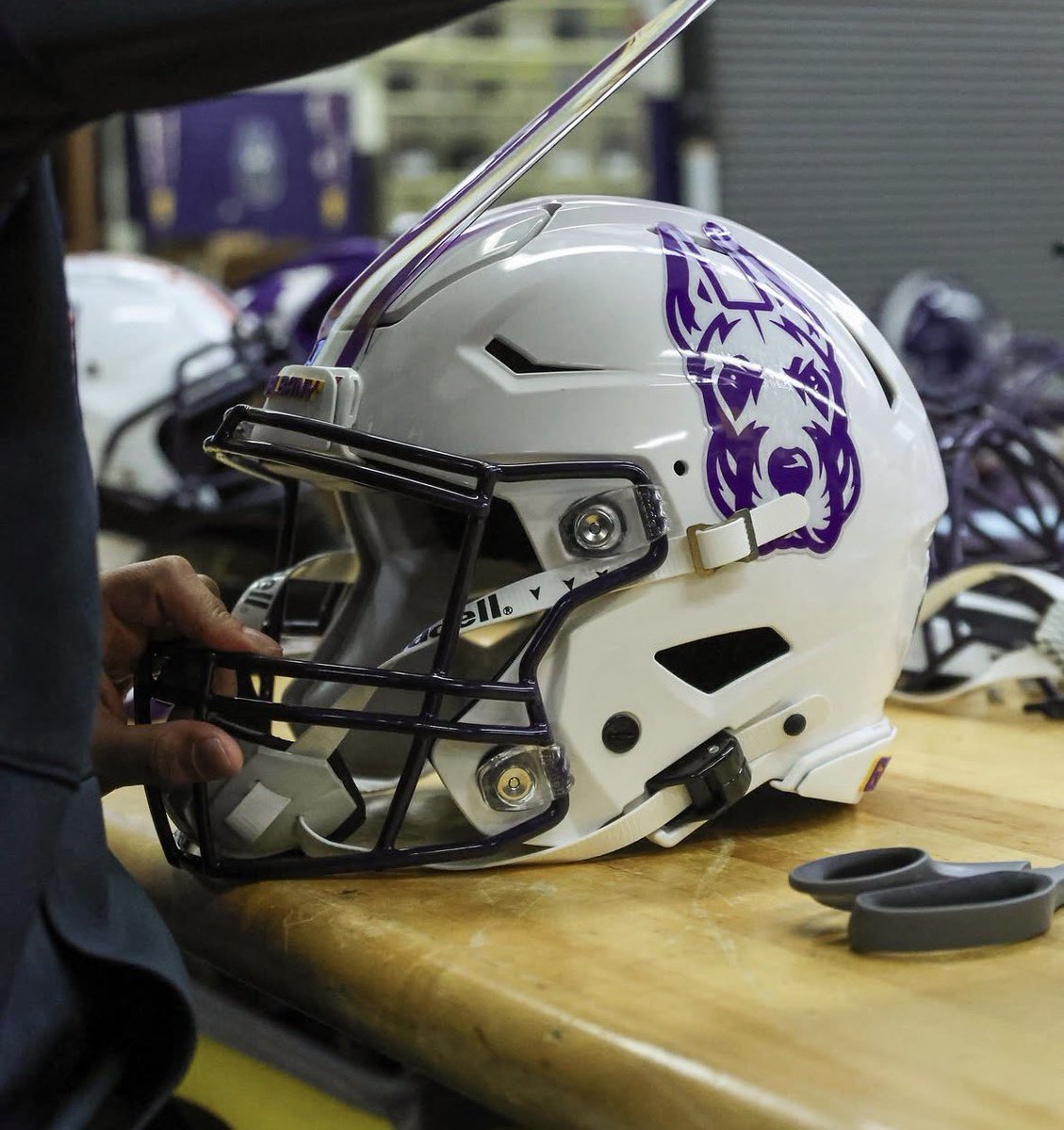 UNISWAG's tweet photo. The new lids for @UAlbanyFootball 

#uniswag https://t.co/5qI8Ji5Ctr