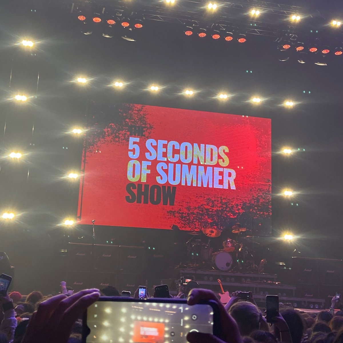 blvck_ravenn's tweet photo. 2017 2023 2026
@5SOS π€ #EASWorldTour #EASCHILE #5sos https://t.co/8nXqTthlVH