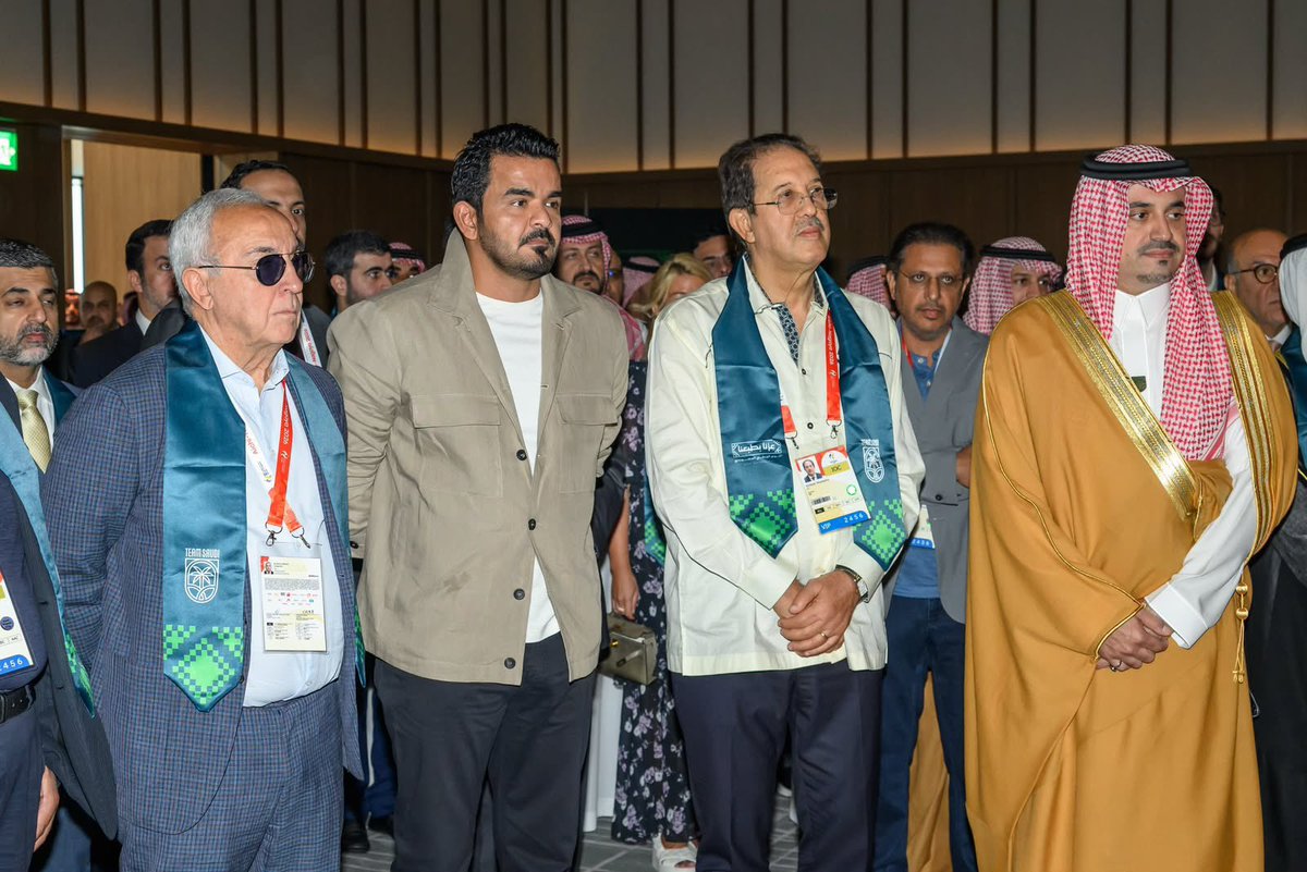 khalidjassem74's tweet photo. قطر تشارك السعودية فرحة يومها الوطني في ناغويا 🇶🇦🇸🇦

سعادة الشيخ جوعان بن حمد آل ثاني، رئيس المجلس الأولمبي الآسيوي، يشارك الأشقاء في المملكة العربية السعودية احتفالاتهم باليوم الوطني، في لفتة تجسد عمق الروابط والمحبة التي تجمع الشعبين الشقيقين.

كل عام والمملكة قيادة وشعبا في عز وازدهار 🇸🇦❤️