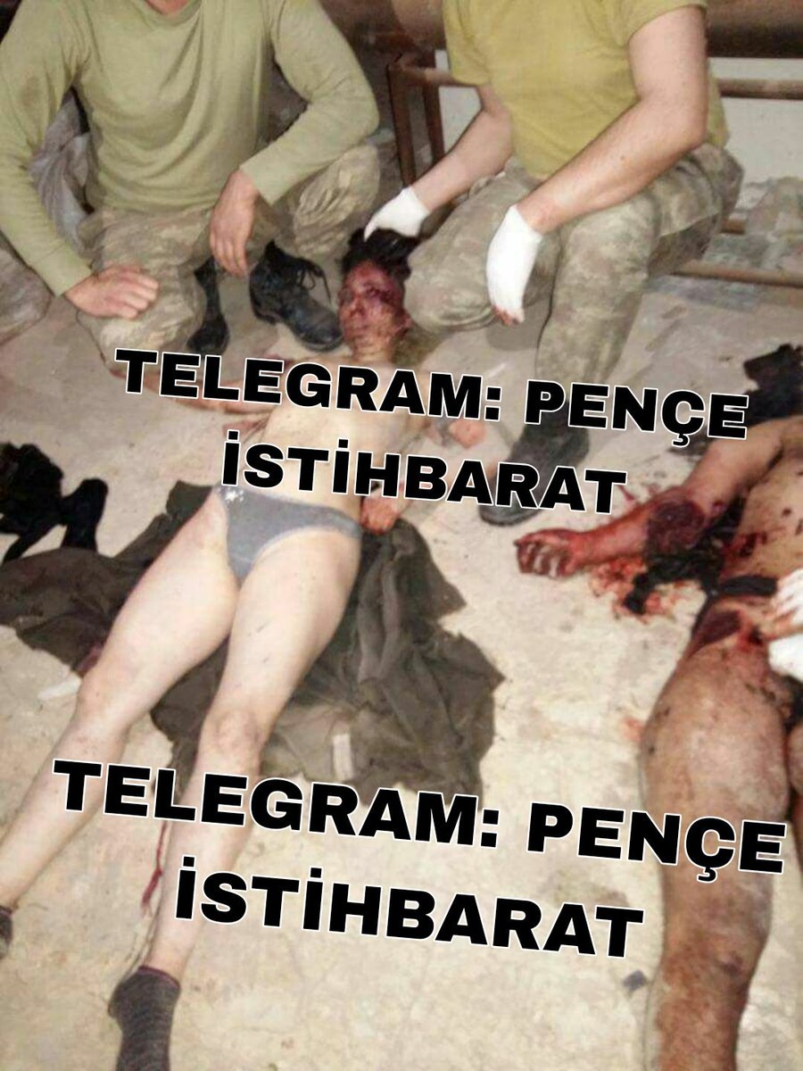 Ali54806135's tweet photo. @QwantinY @softwareozi Soldaki annen mi?Yarrağı yemiş gibi bir ifade var yüzünde https://t.co/YOcRoKMt7J