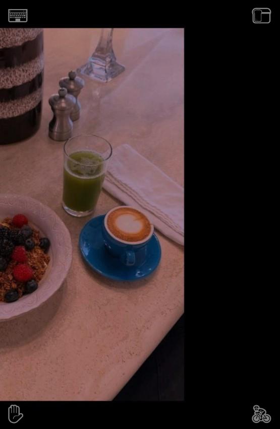 PuteririPutri's tweet photo. After waiting for a few minutes, it’s my turn to order. The barista prepares the drink quickly, adding the boba, almond jelly, and peanut brittle to the cup, then pouring the milk tea over it.👡Cards with colleagues We won https://t.co/3pVcXuBYVc