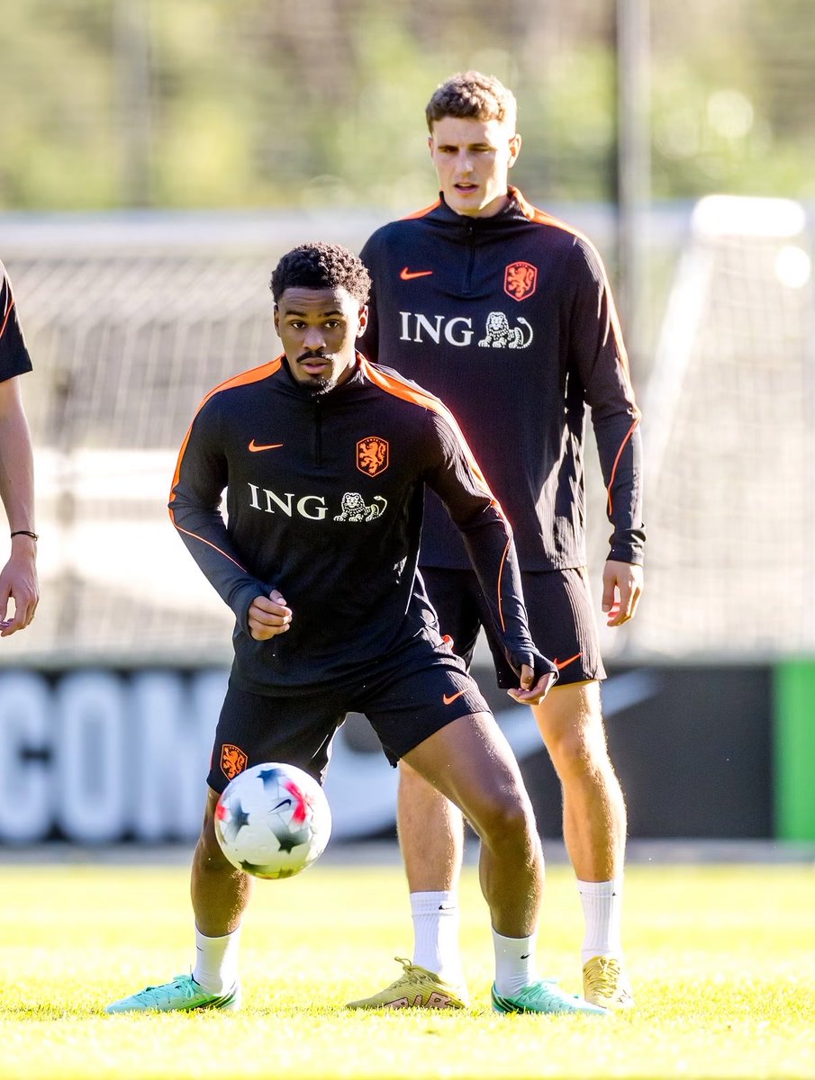 ChelseaInPhotos's tweet photo. Jorrel Hato 🇳🇱 https://t.co/7dxJUNQoVc