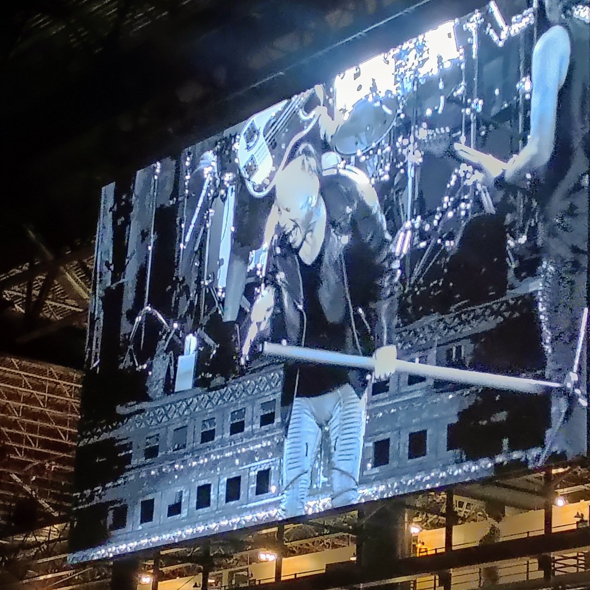 WrestlingSoup's tweet photo. They're all retiring. 50 years of Maiden. At 68 Bruce was moving on stage like a man half his age, and changed outfits every song. Fear of the dark. https://t.co/h4letfNzB0