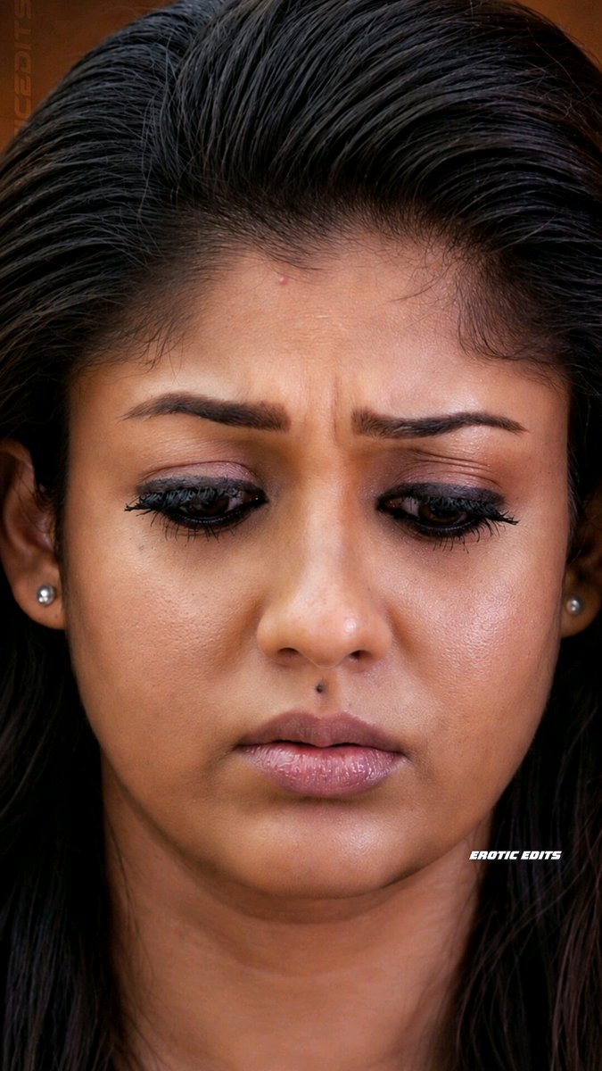 CelebXHub's tweet photo. This Bubbly Face Nayan is Something Special 😍

#Nayanthara
#CelebXHub https://t.co/KwCaDZtSfW