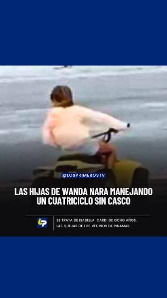 todoloveo25's tweet photo. @telefe Frente a las cámaras ... "Estoy todo el tiempo diciéndole a mi hijo q el cinturón que sea conciente y bla bla ... " 
en la realidad 👇🏽
CARDIRA PROTEGIDA X #Petefe https://t.co/hq7DcaVIIo