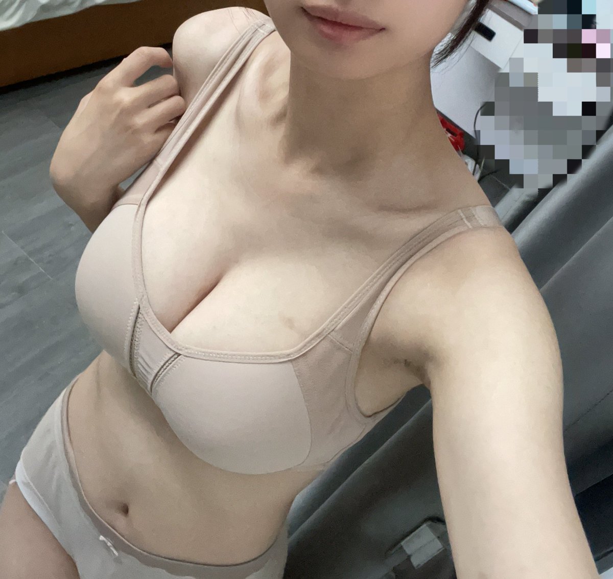 BPauer95159's tweet photo. 好奇内射完不拔出来然后鸡吧插逼里一晚上是什么感觉？#母狗 #肉棒 #奶子 https://t.co/JXK9NE94S7