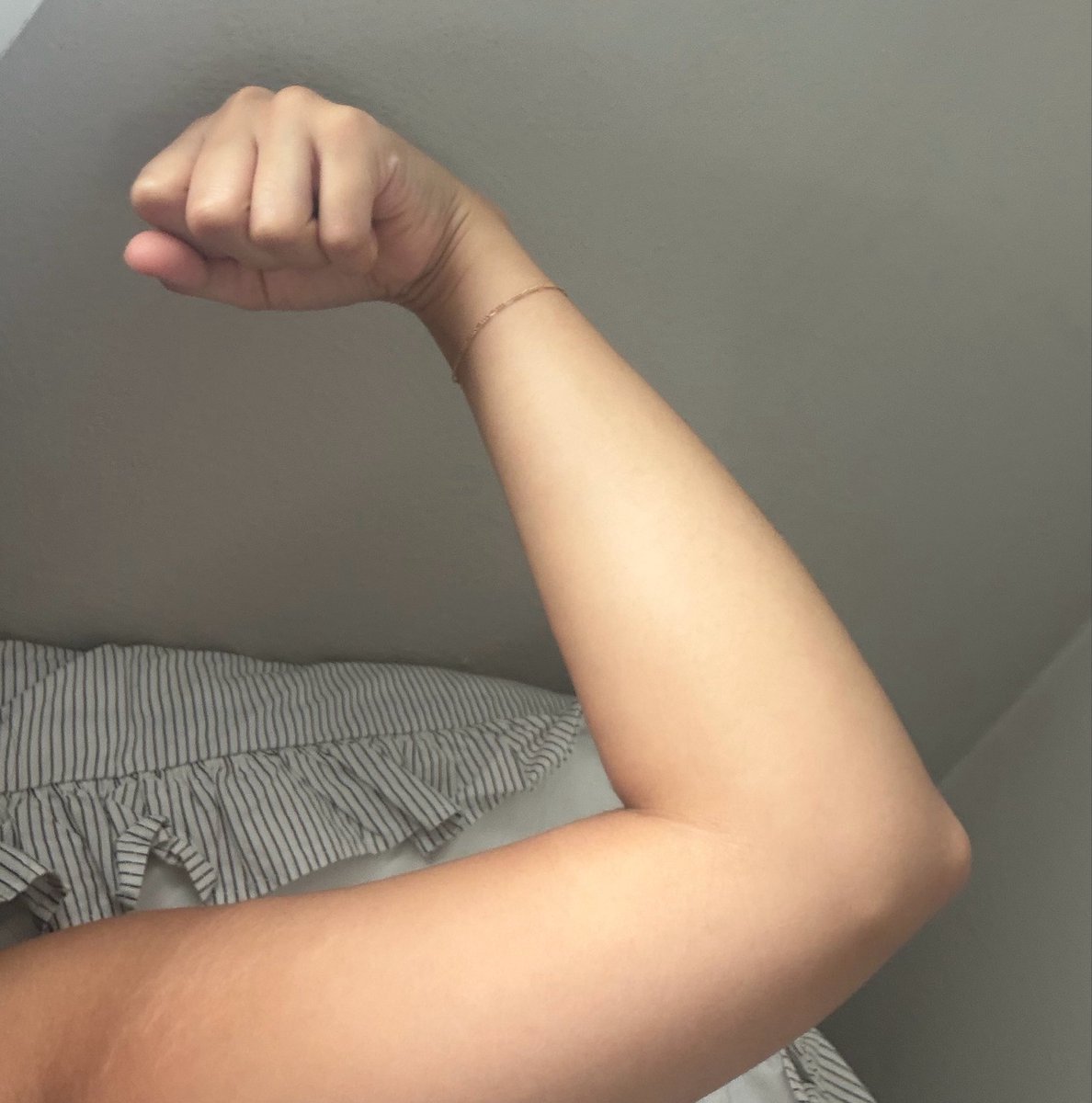 D0NTL00KATMEE's tweet photo. you fucking with this ? #biceptember https://t.co/dcqUOfR0oD