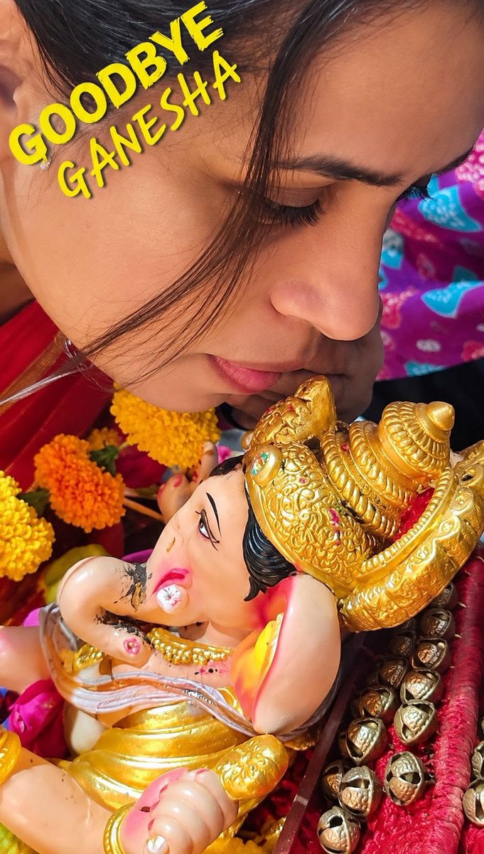 DrTipsntoes's tweet photo. GANESH VISARJAN......SAD AND HAPPY MOMENT
6TH DAY..13TH YR..SARVE BHAVANTU SUKHINAH
Regards... Dr. Priyanka Singh
Founder &amp; Director
PRIYANKA'S PETAL HEART FOUNDATION
PRIYANKA'S TIPS N TOES ACADEMY https://t.co/Blq7YgOPtU