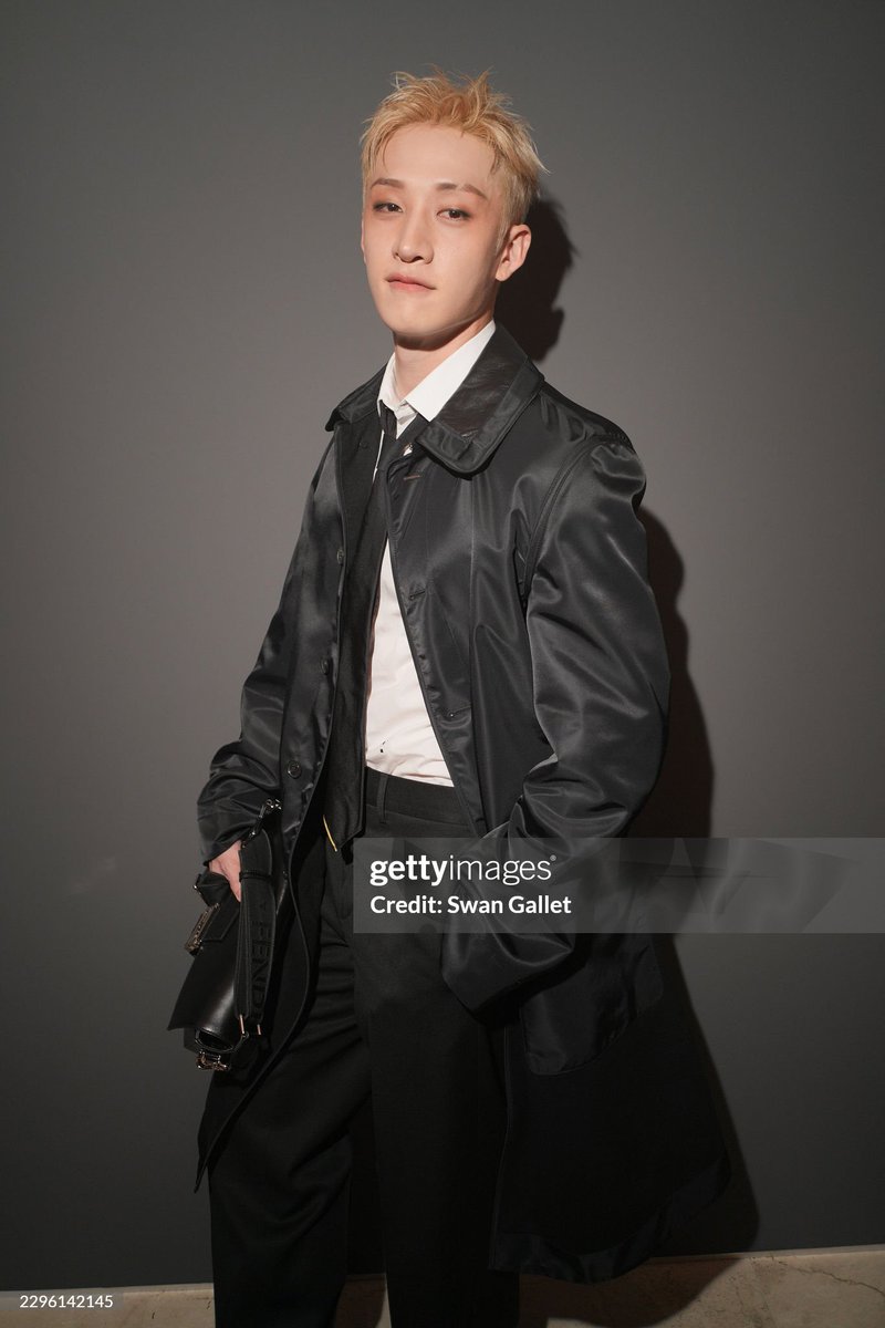 gnabnahcfashion's tweet photo. 📸 | Bang Chan at Fendi’s Women’s SS27 show with Ren Meguro and Maria Grazia Chiuri via Getty Images. 

#BangChanxFendiSS27 
#BangChanxFENDI
@fendi https://t.co/ToLH69eKWT