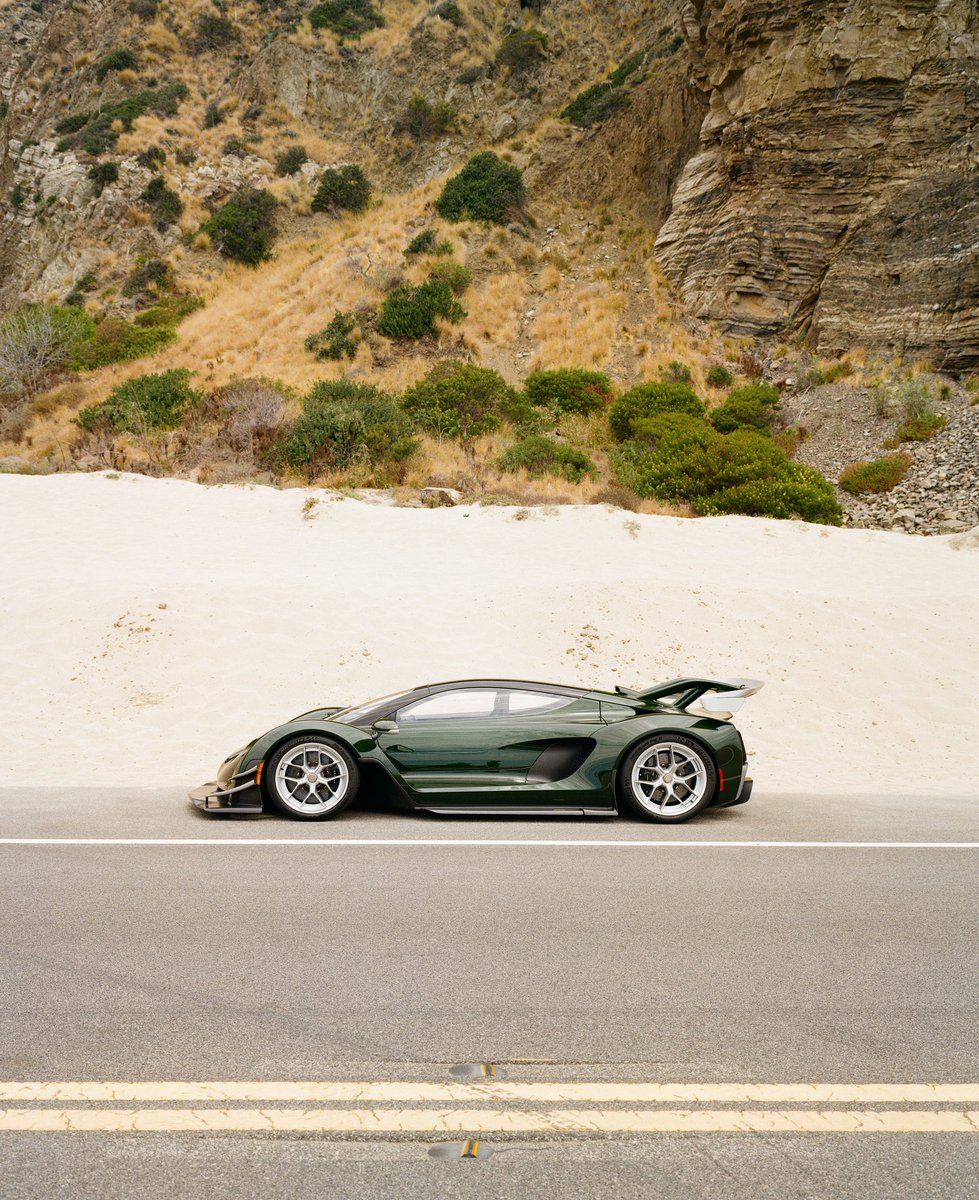 CzingerVehicles's tweet photo. Rattlesnake Green Carbon Fiber perfectly complements Czinger’s home on the Southern California coastline.

#Czinger21C #MadeInAmerica #CaliforniaHypercar https://t.co/A4RQ6FEwem