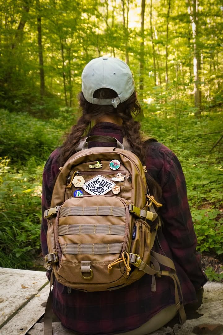 ARSimprints's tweet photo. Brand your story with promotional products. Communicate your message more effectively with custom branded merchandise. Let's get creative! https://t.co/yzXreErUO5 #LapelPins #GroomingKits #ChallengeCoins #WirelessChargers https://t.co/6H3JNAYsob