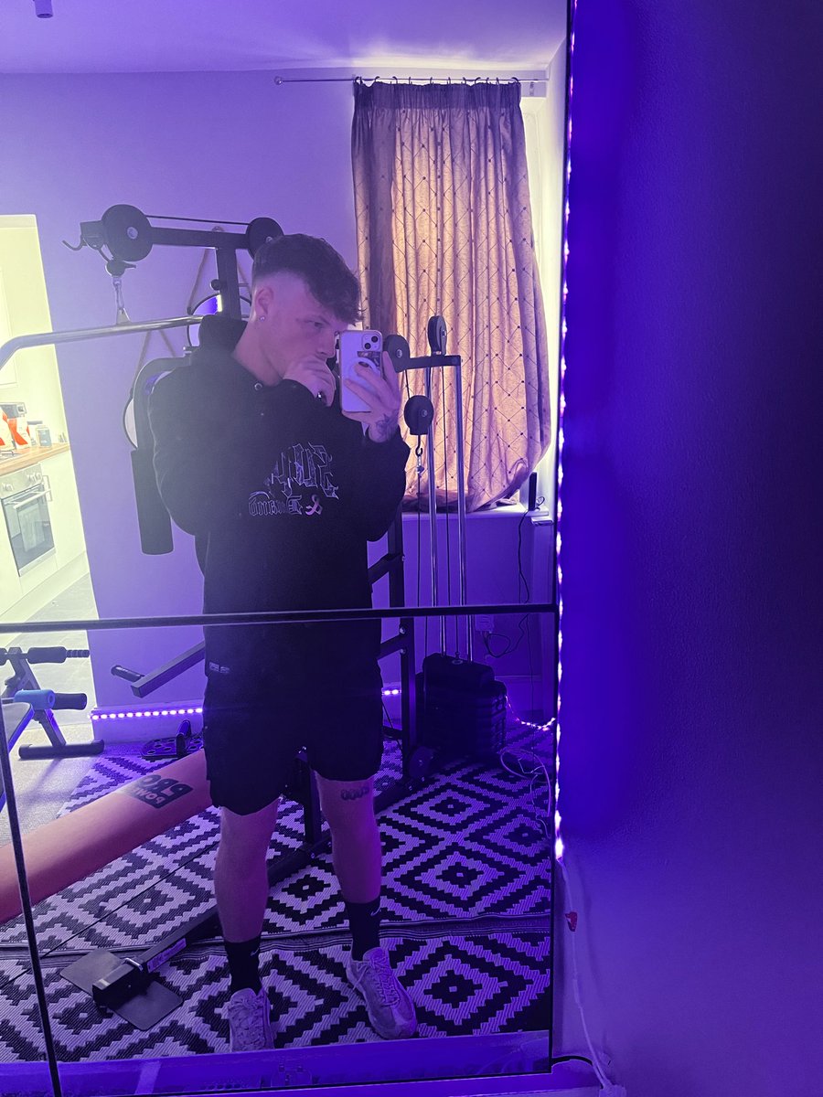 funkydanee's tweet photo. Chilled kinda day 😎

 #PremiumContent 
#ComeSeeMe
 #NewContent
 #ContentCreator
 #ForYou
 #WorthALook
 #PrivateContent
 #DMMe
 #CreatorLife https://t.co/eUX0JNILej