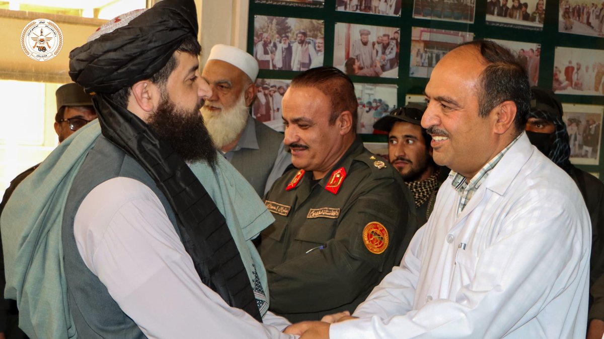 MoDAfghanistan2's tweet photo. Mawlawi Mohammad Yaqoob “Mujahid”, Defense Minister, Visits Newly Operational Departments, 400-Bed Complex Hospital https://t.co/7kXuQpkTqn