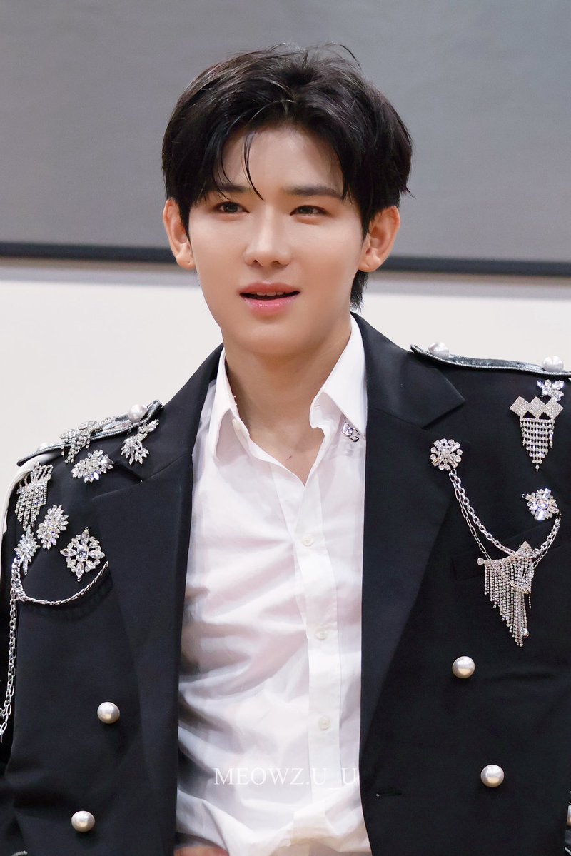 meowzu_u's tweet photo. 체니오빠 생일 축하해🎂
#모두와_함께하는_체니의_첫_생일
#HAPPYYICHENDAY
#이첸 #YICHEN
#모디세이 #MODYSSEY https://t.co/KspLuC3KZY