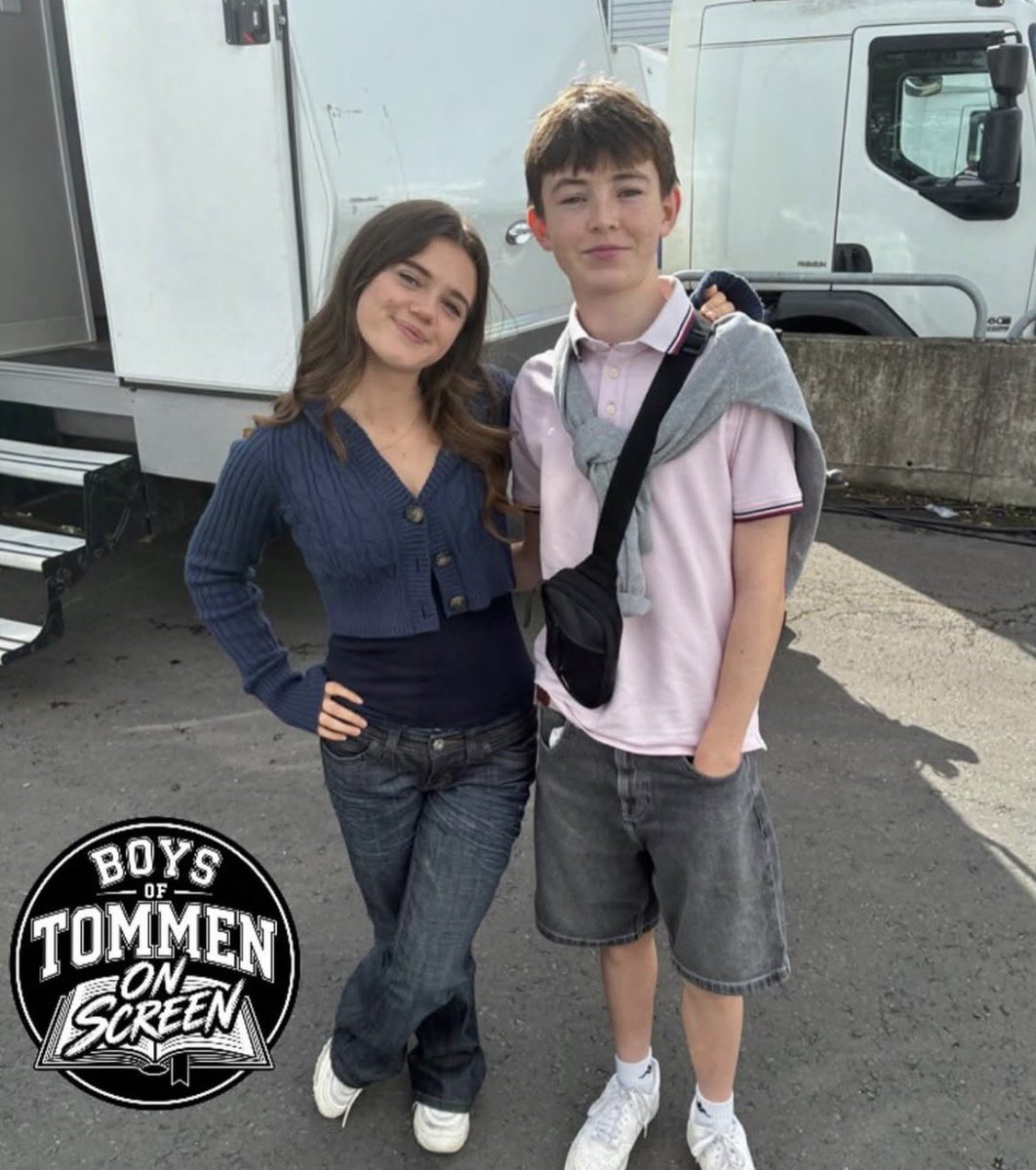 brystopiia's tweet photo. Even though he was only eleven, he was already taller and stronger than
me. But he was my little brother and I would protect him with my life.
"Please, Tadhg," I begged him. "Just go."
Tadhg wouldn't budge.
"I’ll protect you," he told me before turning to face our father. https://t.co/6xuA8Gk54C