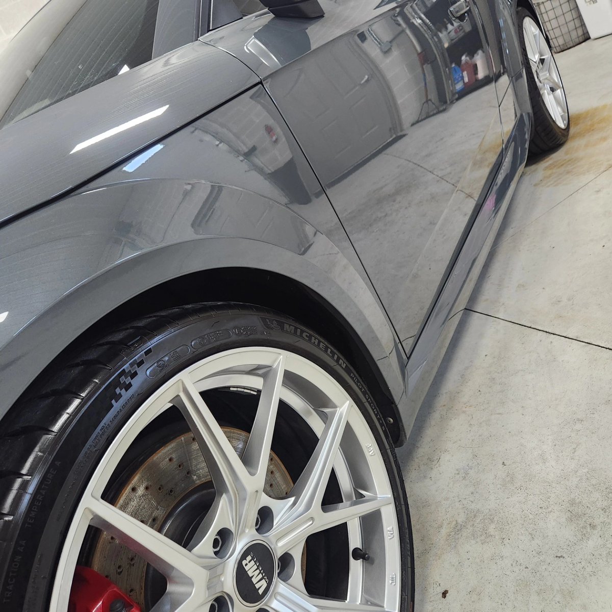 matthcox75835's tweet photo. This Audi TTS received our top-tier protection package: decontamination wash, two-stage paint correction, full-front PPF, and five-year Modesta BC-X ceramic coating. This 2016 now looks like new and will stay protected for years. Call (440) 708-6529. https://t.co/vlCaP16dZs