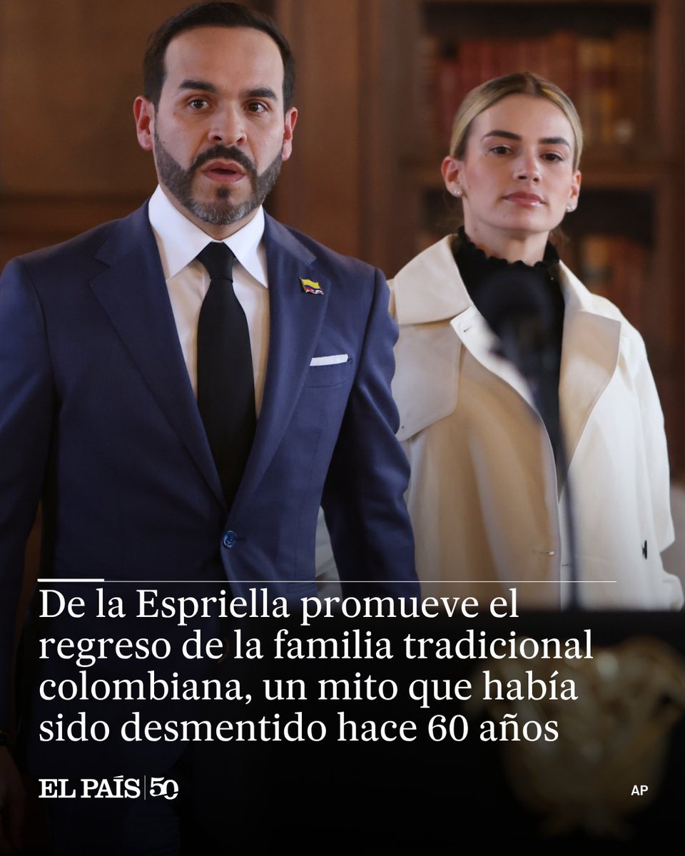 ElPaisAmericaCo's tweet photo. Hoy es la familia creyente, numerosa y conservadora, la que la sociedad vuelve a evocar. “Entre más familias tradicionales tengamos, vamos a tener una sociedad más fuerte", decía De la Espriella en campaña. Esa idea de familia no se corresponde con las estadísticas ni refleja las múltiples formas de parentesco https://t.co/AVvG7HY0e2