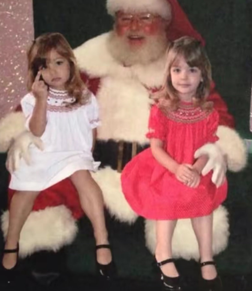 avaclementss's tweet photo. opposite but very much the same💕 (I didn’t like Santa) https://t.co/0QnrT37cAn