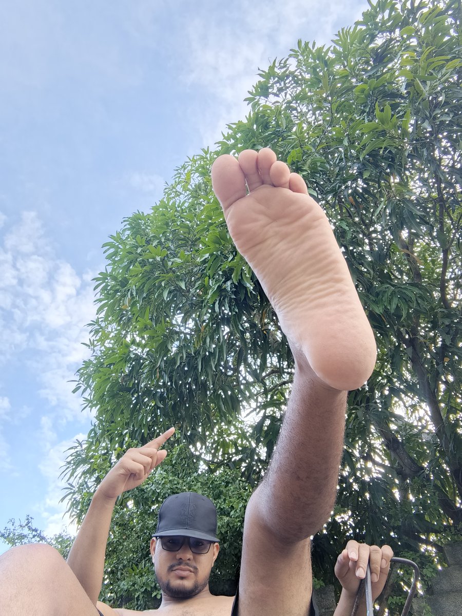 cast_vic71679's tweet photo. Hypnotized beneath my beautiful master's feet

🙇🙇🙇🧎 https://t.co/8Q9WmSbuQ1