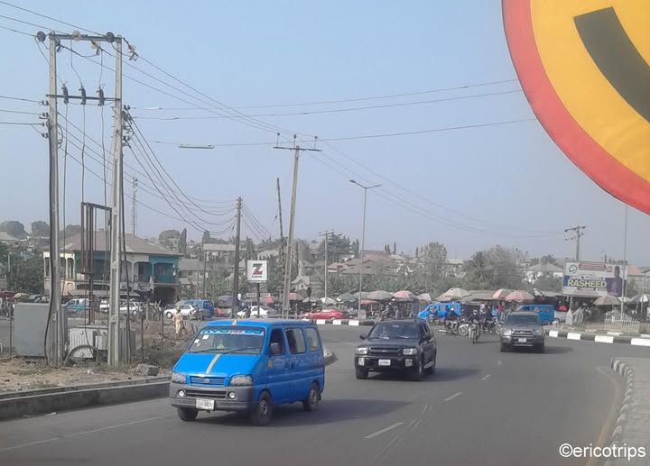 bulletinpostng's tweet photo. Osogbo Korope drivers have announced new fares after protesting rising fuel costs.
Minimum fare: ₦300
Some longer routes: up to ₦1,200.
Drivers are also demanding scrutiny of daily ticket proceeds.
#Osogbo #TheBulletinPost https://t.co/EVLjjd5rXx