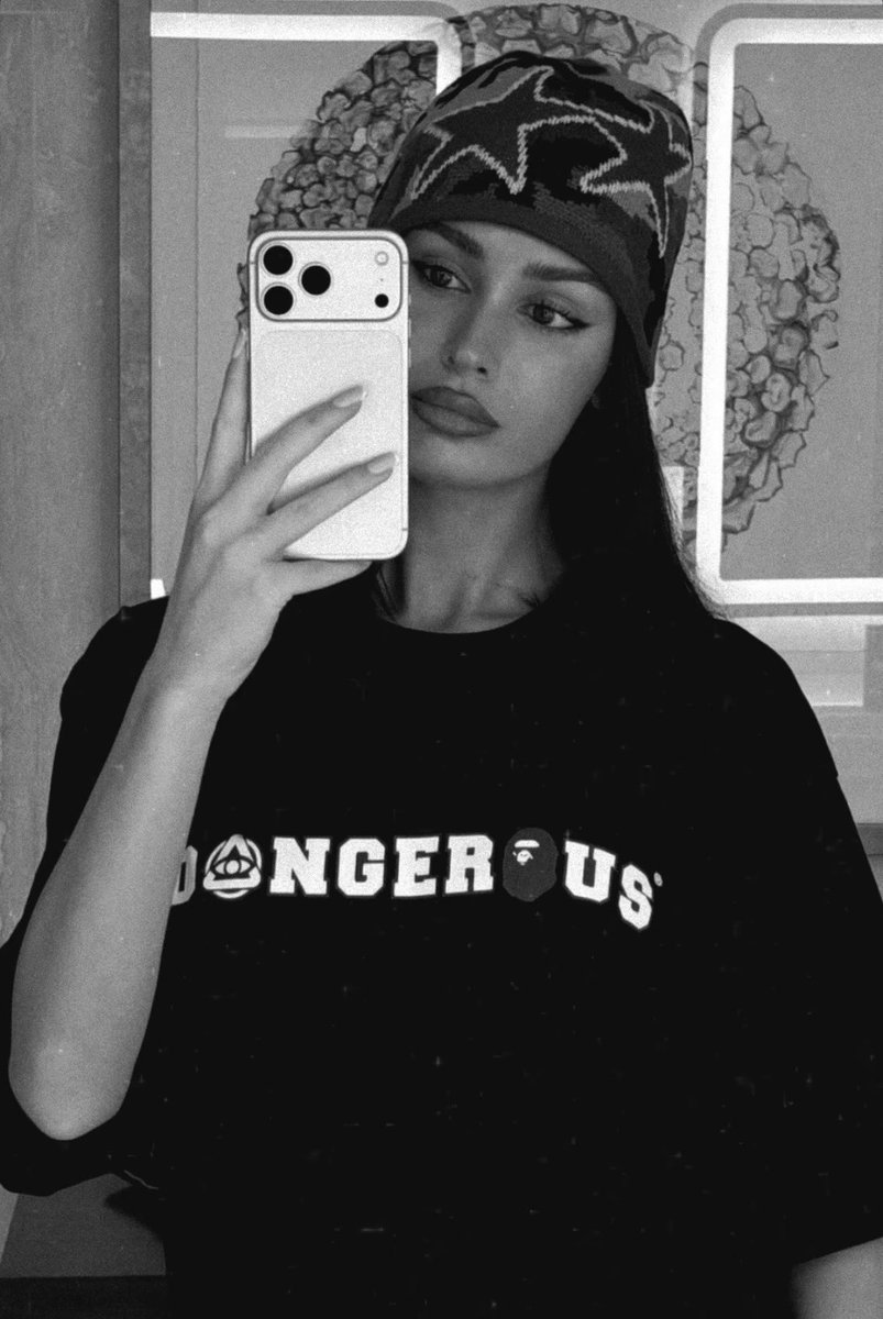 Kurrco's tweet photo. YEAT x BAPE

COMING SOON 🚨 https://t.co/dsmwgLDQtR