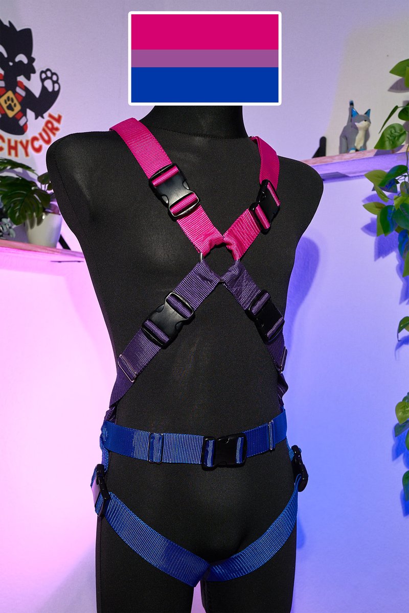 Crunchycurl's tweet photo. Multicolor harness inspired from the bisexual flag for #BiVisibilityDay https://t.co/sLBd9Efc35