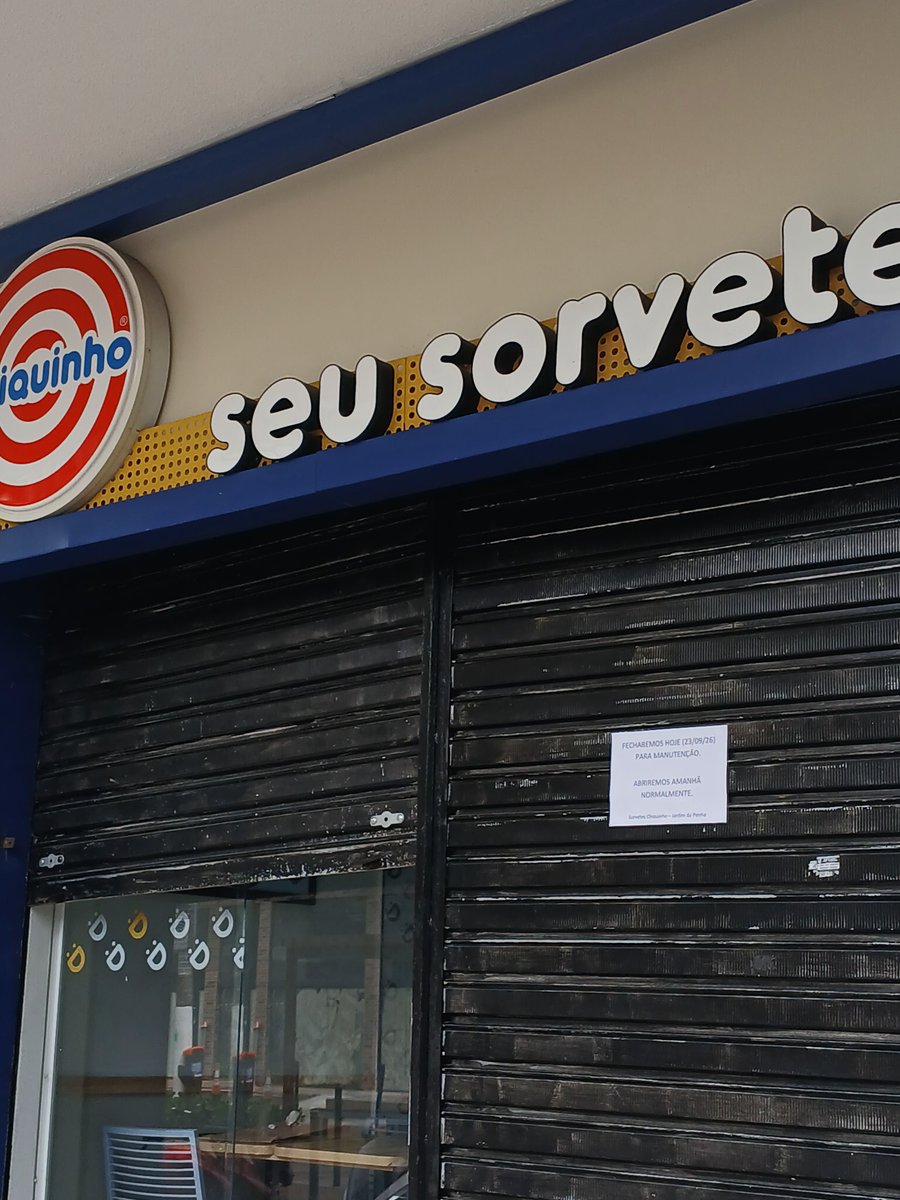 thsweetpie's tweet photo. atravessei mares pra comer um milkshake do @chiquinho da promoção de hj pra chegar lá e incrivelmente eles tiveram que fechar pra manutenção https://t.co/UM6thMDsmZ