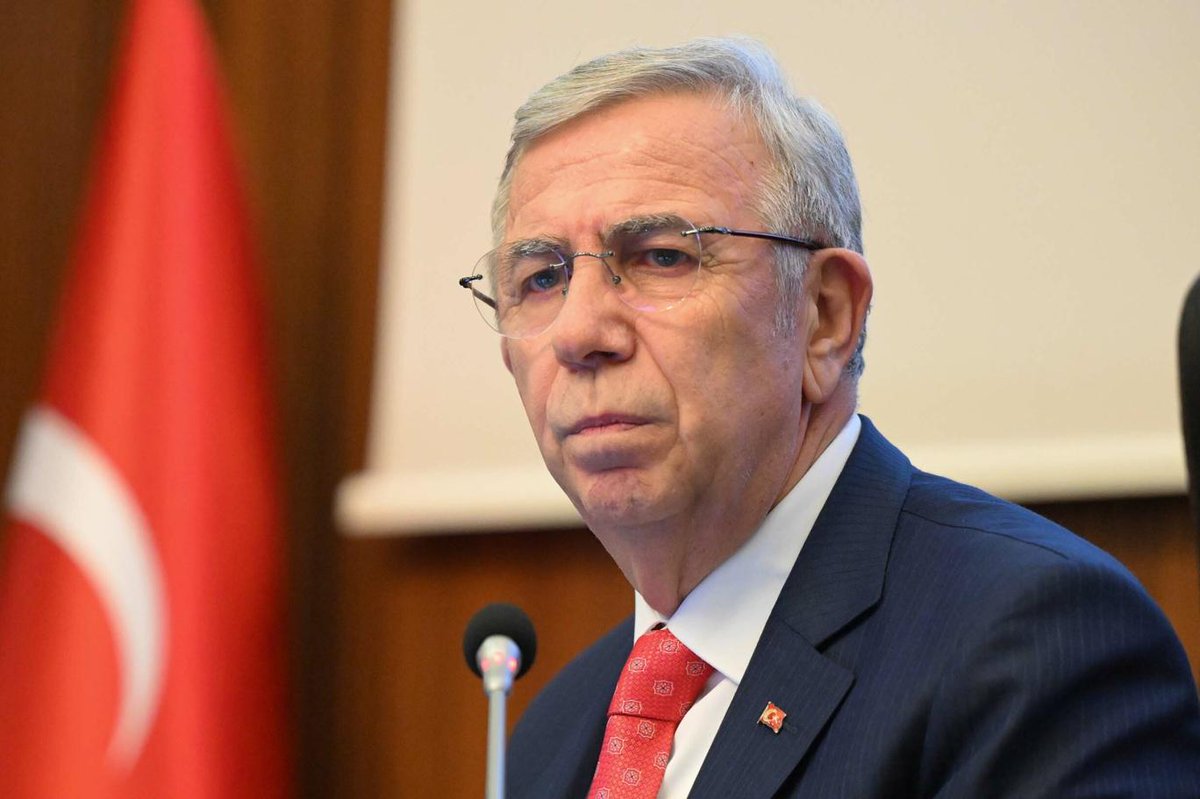 TurkishIndy's tweet photo. Mansur Yavaş'tan istifa sonrası ilk açıklama👇

Gürbüz Evren sordu, Mansur Yavaş yanıtladı:

✍️ Mansur Yavaş'ın CHP'den istifasının nedeni sadece bugünkü sözler değil, öncesi var

💬 “Medyada söylenenleri şaşkınlıkla izliyorum.”

https://t.co/BBgU7mhEYO https://t.co/f91p2Qqqsl