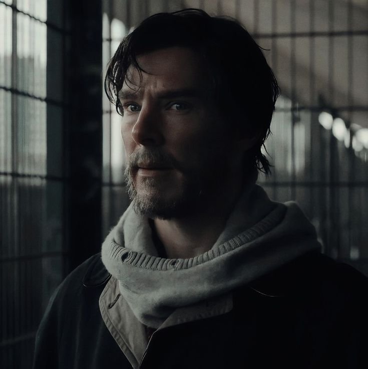 House0fstrange's tweet photo. he looks like a puppy here ☹️ https://t.co/aLkVZOIKAk
