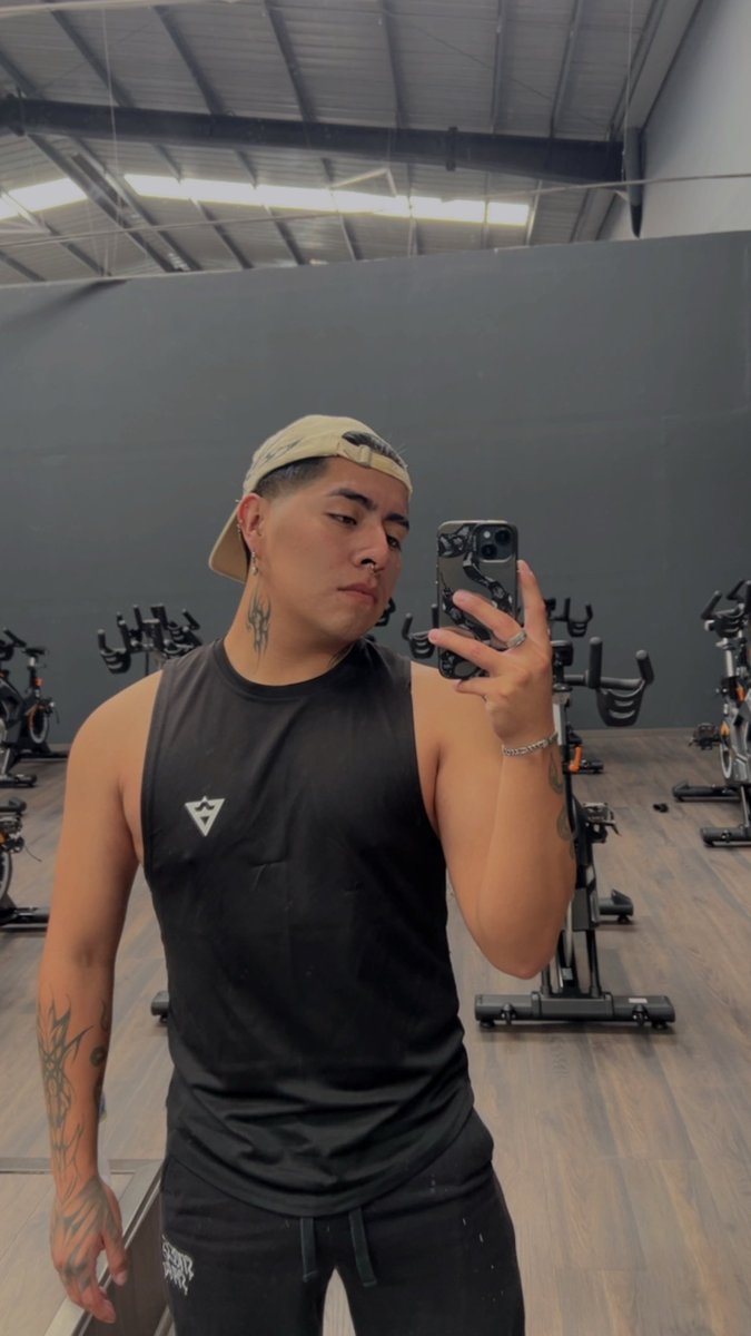 OMI_XXX18's tweet photo. En el gym / llegando a casa bien caliente 
Quien para hacer cardio? 😈
.

https://t.co/dUsFVEezZX

#gay #hotboy #cruisingméxico https://t.co/i0UHHpnrAE