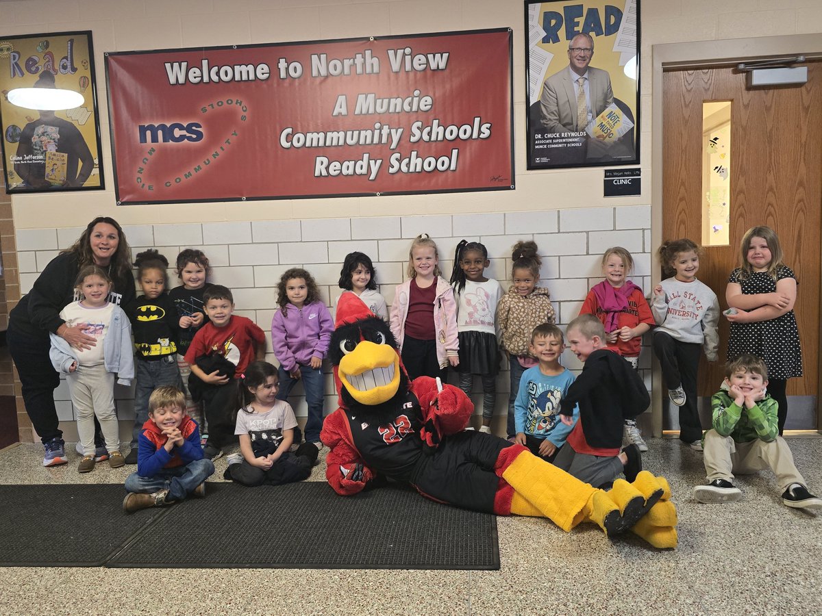 MuncieSchools's tweet photo. It's College Go week. At North View, that means getting some @BallState swag and hanging with Charlie Cardinal. Thanks for the visit, Charlie! #chirpchirp https://t.co/Yq5CCH4Cyc