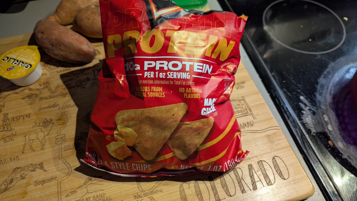 ToadenFrog's tweet photo. These are so ass but I ate half the bag so idk I guess they got me 😭 https://t.co/aD36WfVOgW